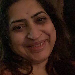 Meet your Posher, Nidhi